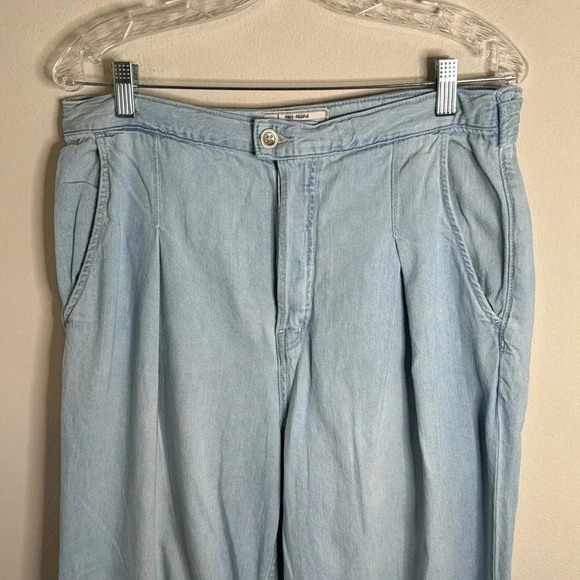 Free People Light Wash Cotton/Linen Wide Leg Jeans Size 31 - Picture 5 of 9